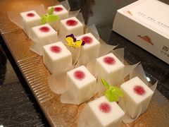 -香山湖家家宴(中山陵店)