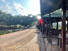 -侯臣咖啡文化村