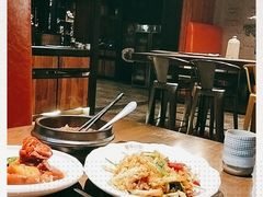 -童年小筑餐厅(申花路店)