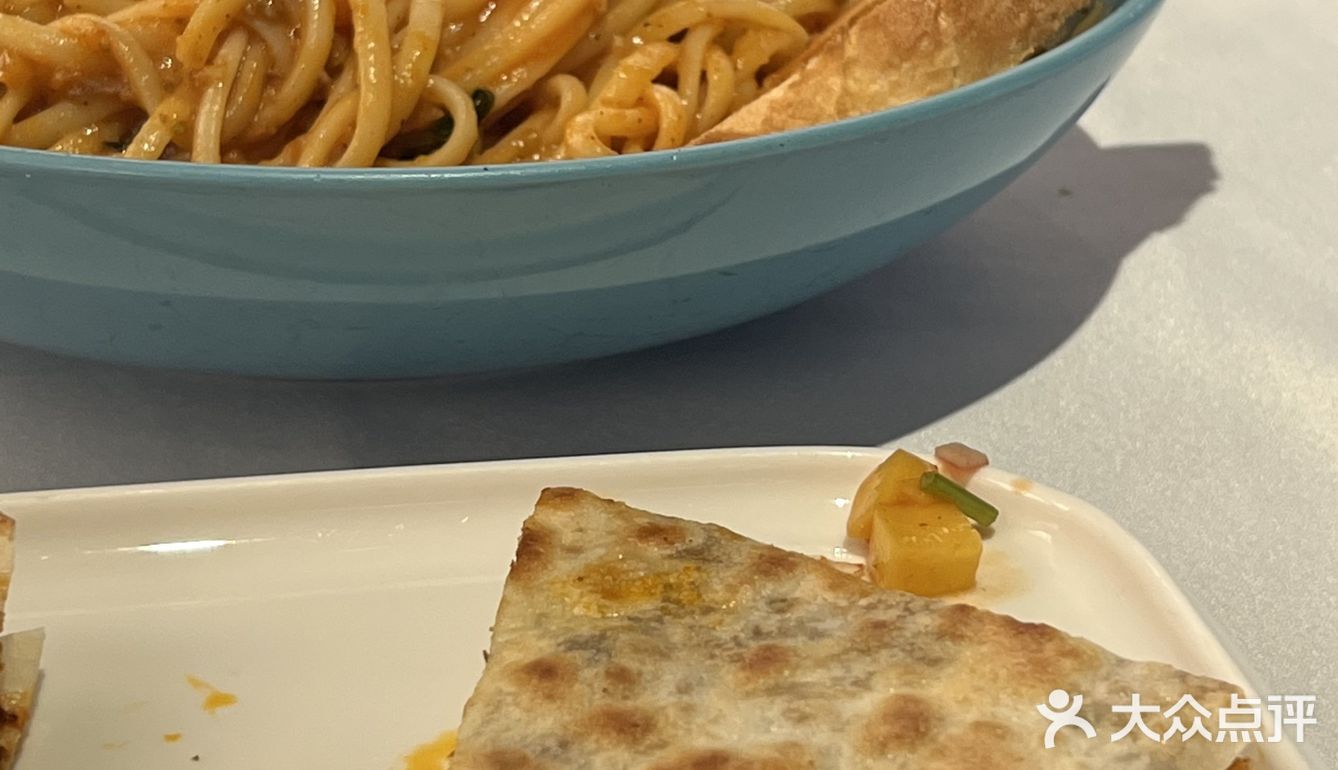 味道很不错！只可惜点多了没吃完