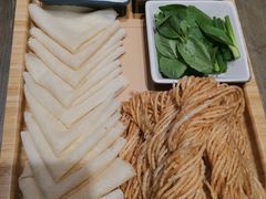 大师的烙馍撒子-食欲老院子荆芥疙瘩汤(经五路店)