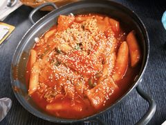 -BHC炸鸡(明洞总店)