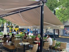 -VERIE BAKEHOUSE