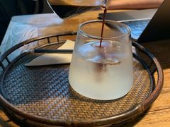 椰青美式-谷咖啡·鲜花绿植花园餐厅