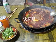 -黄潇洒老火锅(九眼桥宏济巷店)