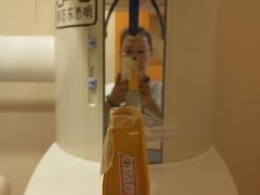 -瑞尔齿科(南京东路名人诊所)