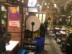 大堂-钢管厂歆瑞源油卤串串香(春熙路太古里店)