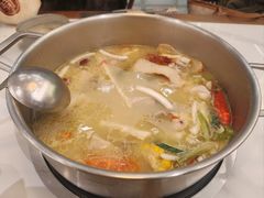 -喃喃椰·糟粕醋·椰子鸡火锅(七堡花园店)