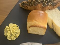 -Mark&Mars Restaurant