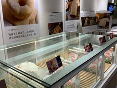 面包甜点陈列柜-爸爸糖吐司面包(重庆解放碑英利大融城店)