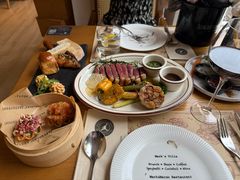 -Mark&Mars Restaurant