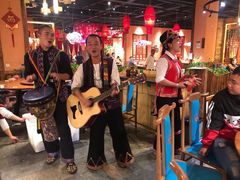 大堂-老滇山寨•云南特色菜•地方菜•民族风情歌舞表演(金碧店)