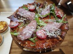 -Dragon Pizza•圆脸龙披萨·牛排餐厅