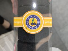 白巧克力竹炭卷-天母蓝鸟烘焙·蛋糕·下午茶(时代城广场店)