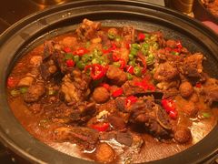 -四囍码头海鲜烧烤自助火锅(外滩南京东路悦荟广场店)