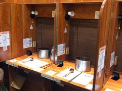 -独食火锅·半米屋台(直营总店)