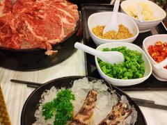 -鲜入围煮花胶鸡海鲜火锅