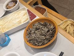 -鲁员外地锅鸡地锅鱼(古墩路店)