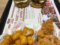 -The Habit Burger Grill 哈比特汉堡(爱琴海店)