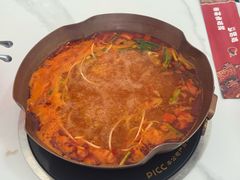 -毛辣果·贵州红酸汤牛肉火锅(西单店)