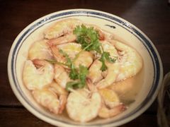 -Cuc Gach Quan Restaurant