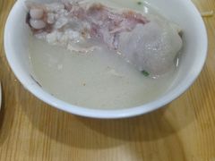 -雷祖芳老妈蹄花店