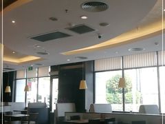大堂-必胜客(康华路店)