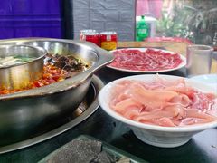 -叶二姐九尺鹅肠火锅(南部新城店)