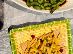 -肥肥虾庄·金牌油焖大虾(杨园滨江时代walk店)