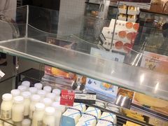 面包甜点陈列柜-好利来(城角街店)