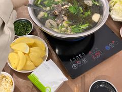 -黑竹沟新场牛肉火锅