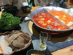 -湊湊火锅·茶憩(南京东路悦荟店)