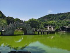-灵岩山风景区