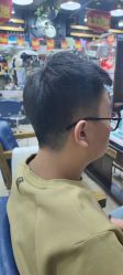 -阿兵荣辉美容理发有限公司