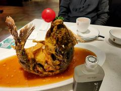糖醋鲤鱼-闫府私房菜·百年鲁菜(恒隆店)