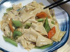 -百姓村东北菜馆(海棠湾店)