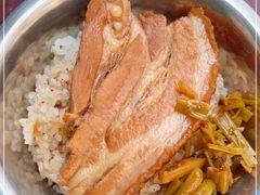 -梁阿婆廿年老牌扣肉糯米饭