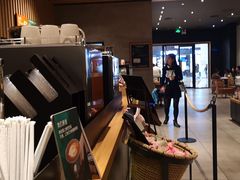 -星巴克(广州百信广场东区店)