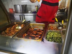 自助取餐区-咱家王新国把子肉(县东巷店)