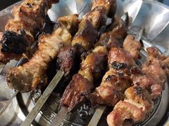 -烤肉小伙烤肉店