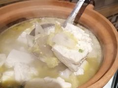 -房县土本味土鸡汤特色餐厅(沌口店)