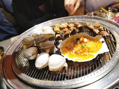 -围炉肉舍•炭烤活鳗•丹东海鲜烤肉(步行街店)