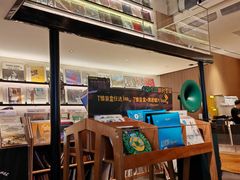 -黑胶星球(华发中城商都店)