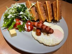 -Lia Cafe Bar Restaurant松山咖啡屋