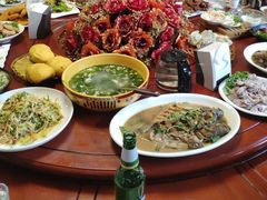 -鸿运美食府