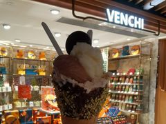 -Venchi (Chocolate & Gelato)