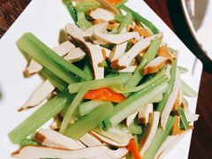 小芹菜香干-19号私房菜(云南路店)