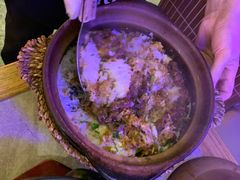 窝蛋牛肉煲仔饭-啫神·广州地标美食(北京路店)