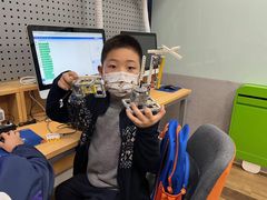 -斯坦星球AI编程·机器人科创·科学实验·信奥·思维·STEM·乐高·竞赛考级(长宁虹桥大融城荟聚中心)