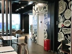 大堂-麦当劳(深圳北站高铁店)